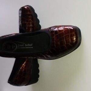 Joseph Seibel Airped Shoes in size 39